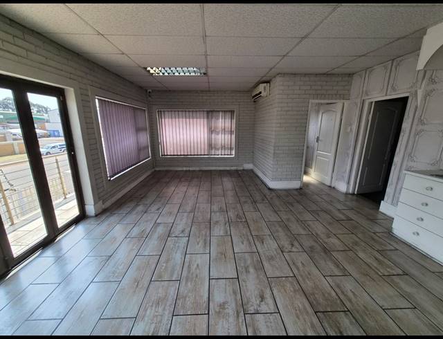 546M² WAREHOUSE TO LET IN WADEVILLE